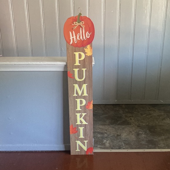 NWT- 48” Vertical Wooden Glittered HELLO PUMPKIN Fall Decor Sign - Picture 17 of 17